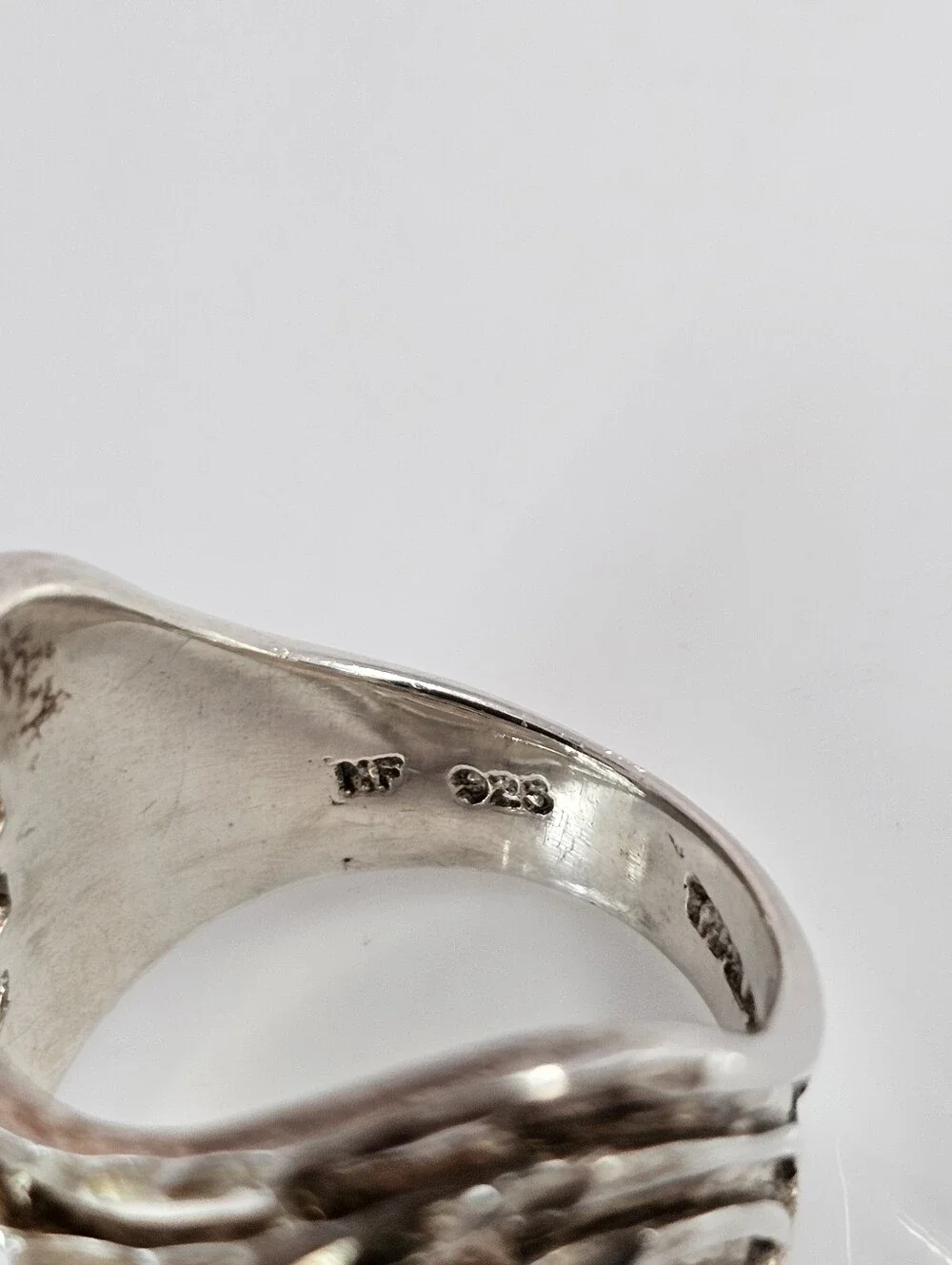 Vintage Chevron Style Ring Sterling Silver Ring Size 7!